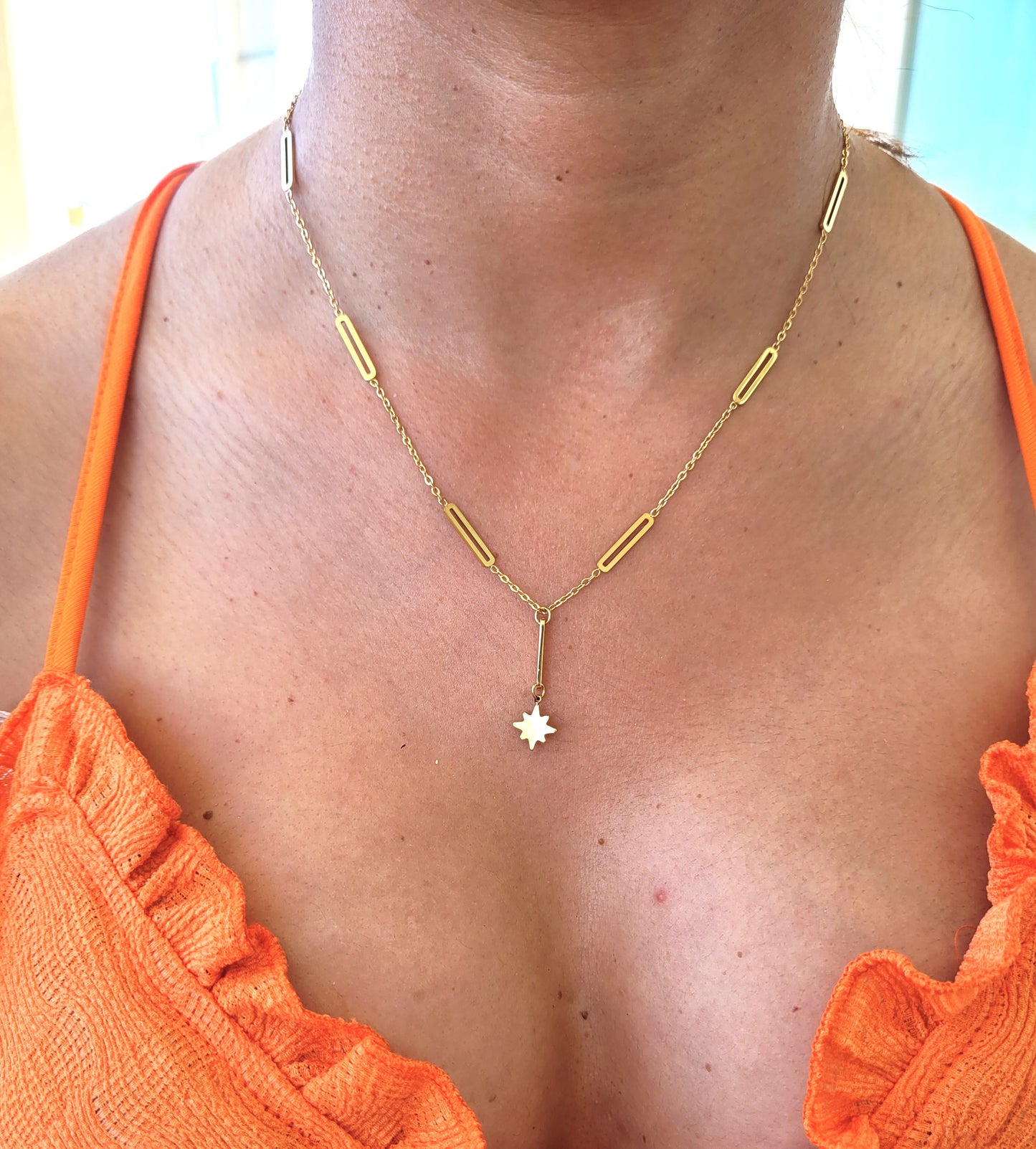 COLLIER MAYA