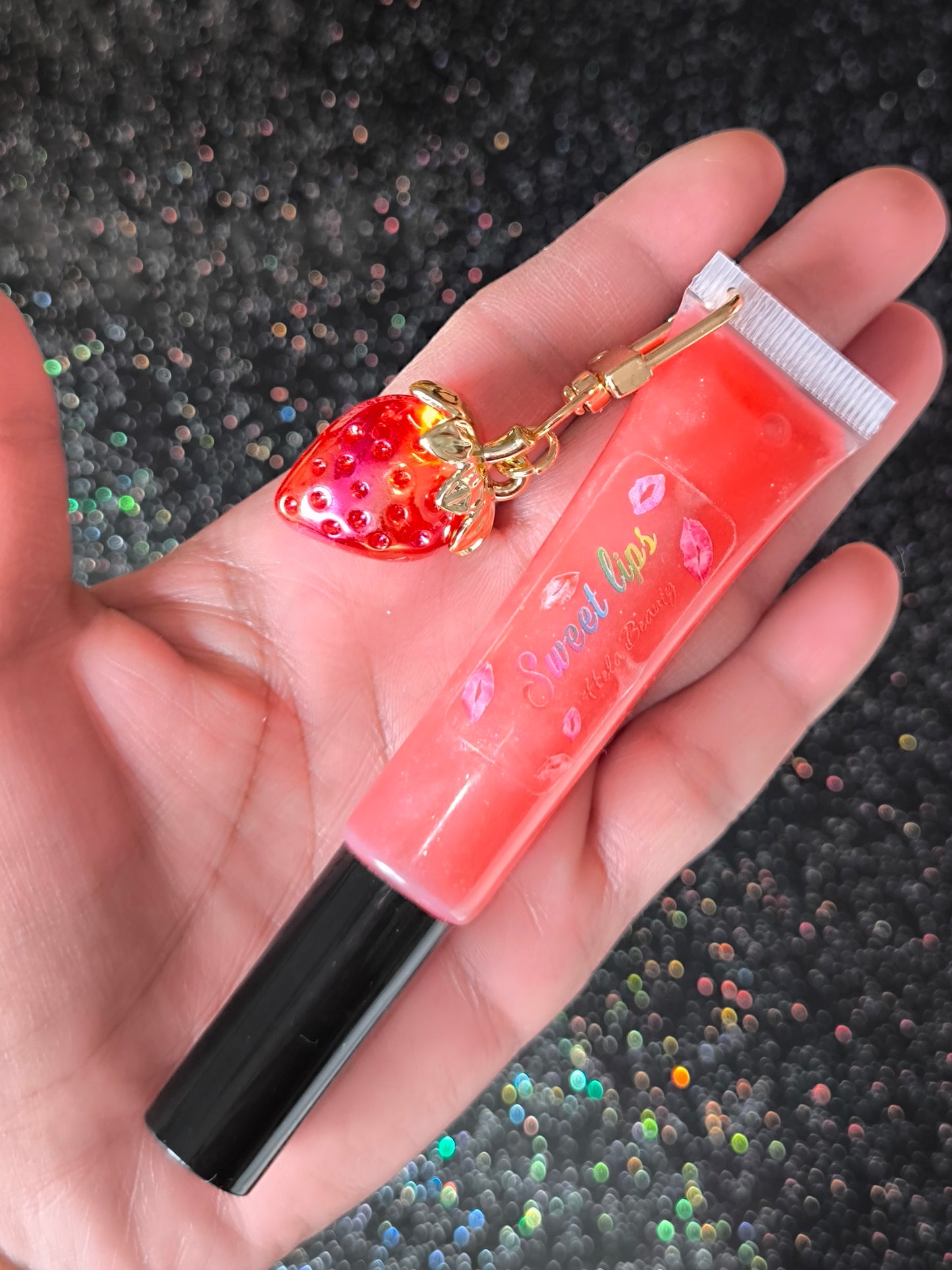 PORTE CLÉ HUILE À LÈVRES SQEEZE FRAISE🍓