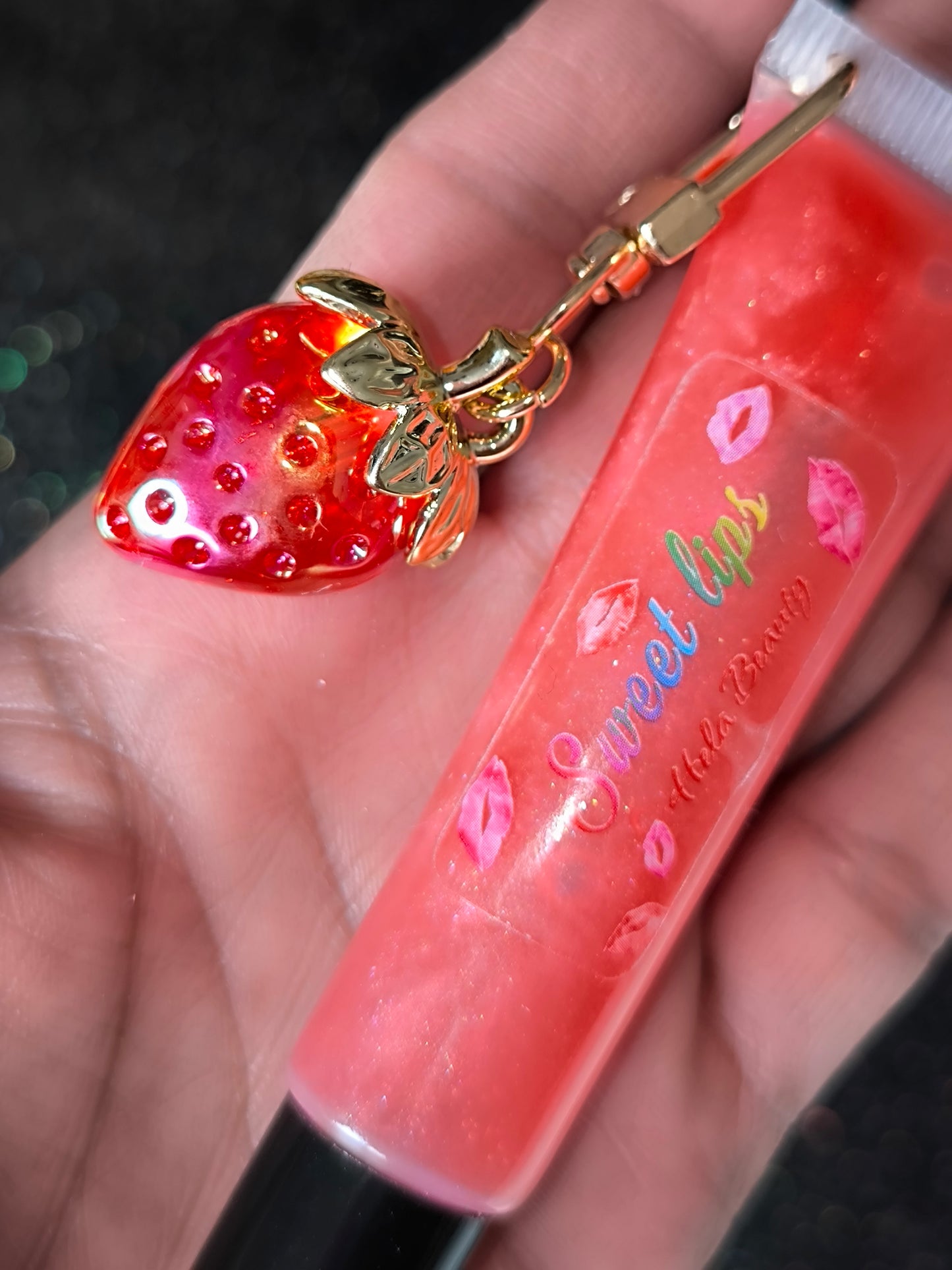 PORTE CLÉ HUILE À LÈVRES SQEEZE FRAISE🍓