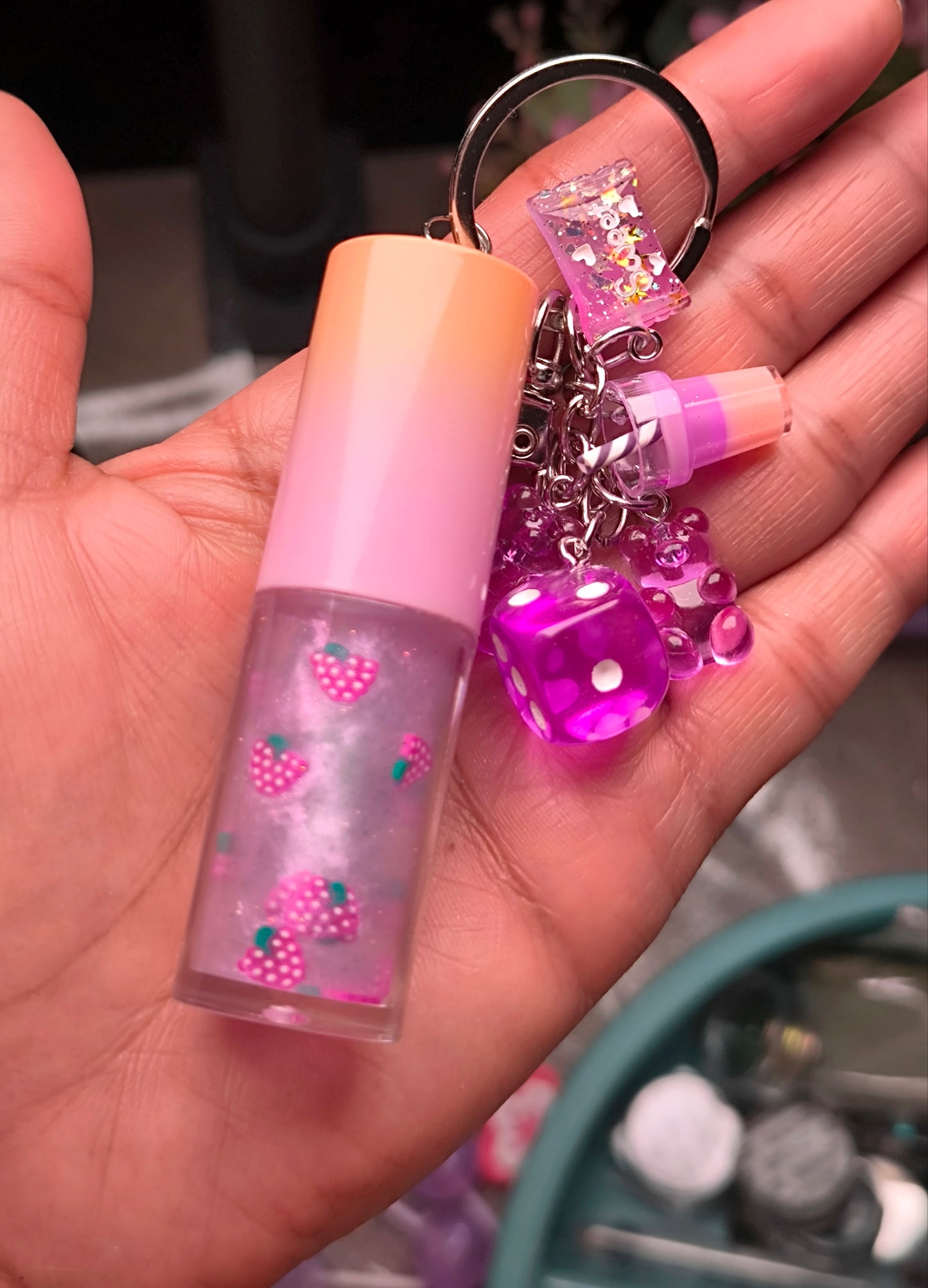 PORTE CLÉS GLOSS ORANGE & PURPLE GRAPE - HELA BEAUTY