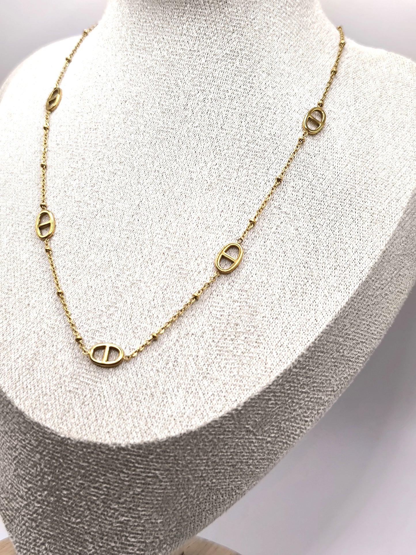COLLIER CINDY