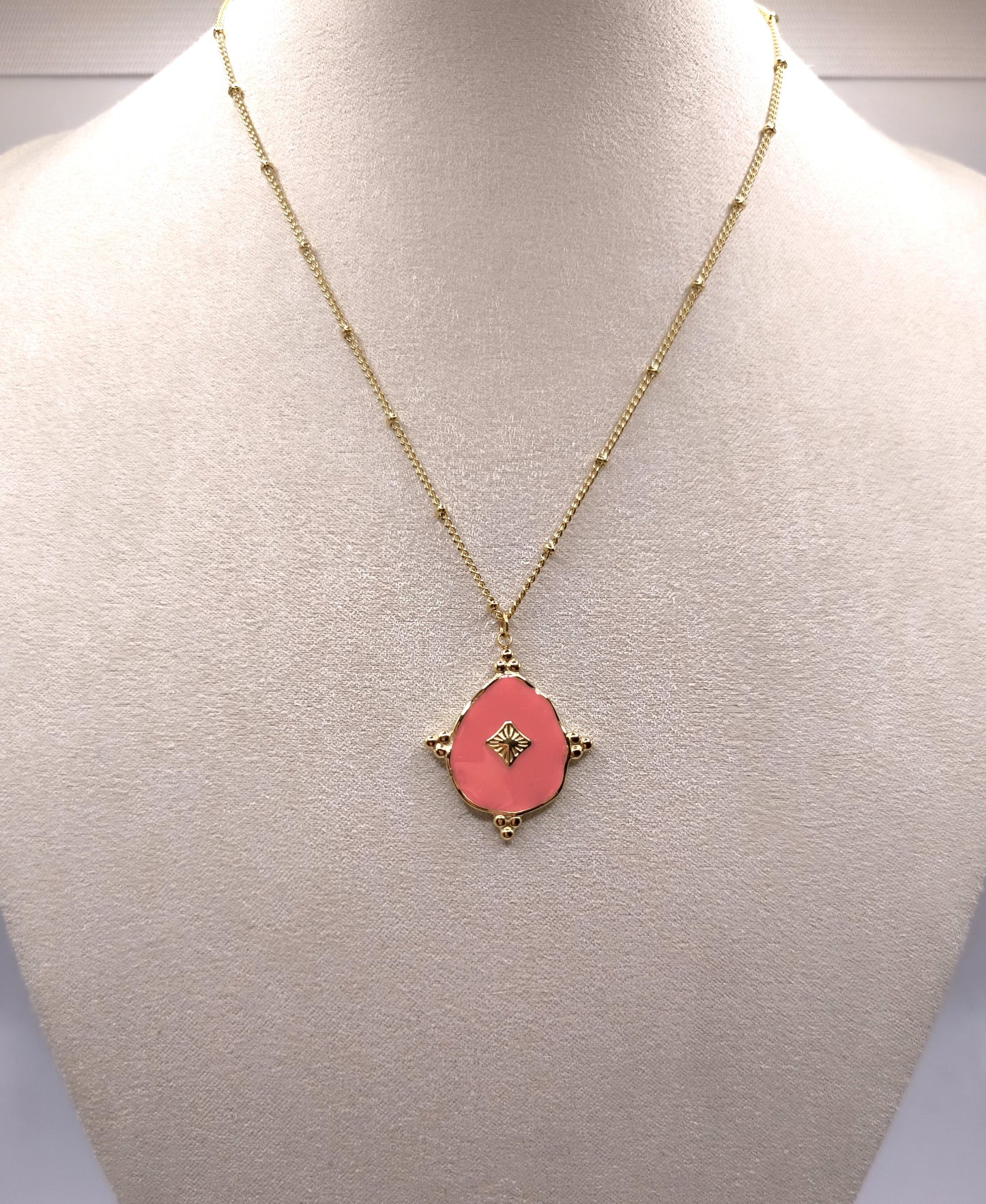 COLLIER CHRISTELLE ROSE