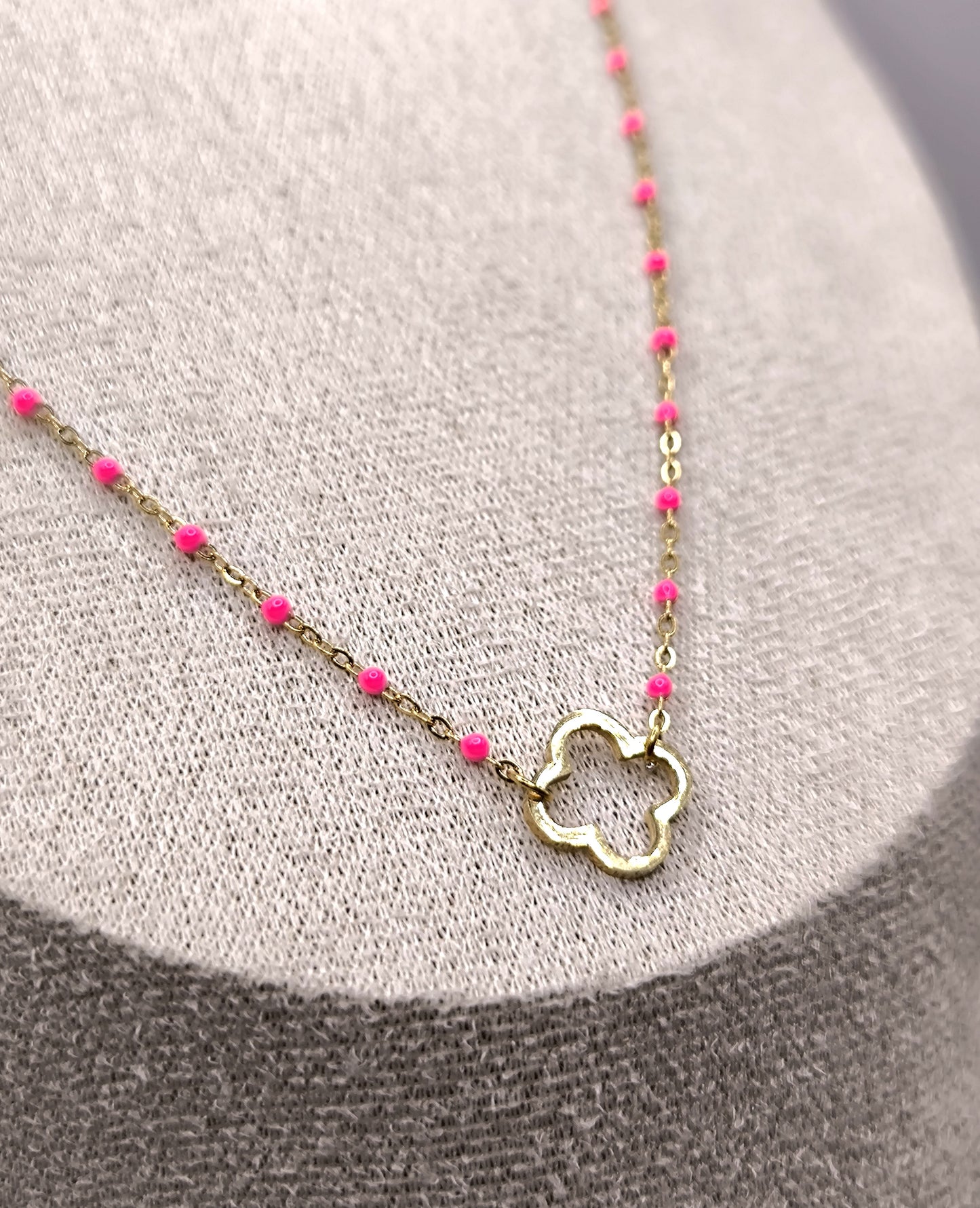 COLLIER PERLA TREFLE FUSHIA GOLD