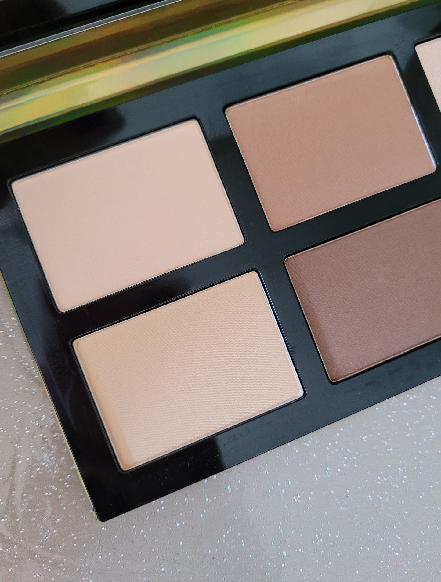 Palette contouring et Highlight Sculpt & Glow