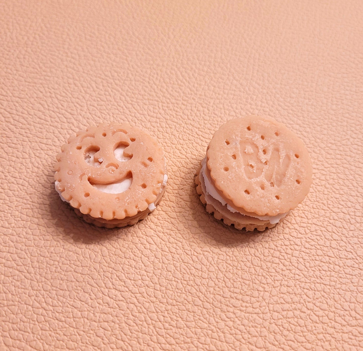 Fondants parfumés coeur/ macaron/ biscuit