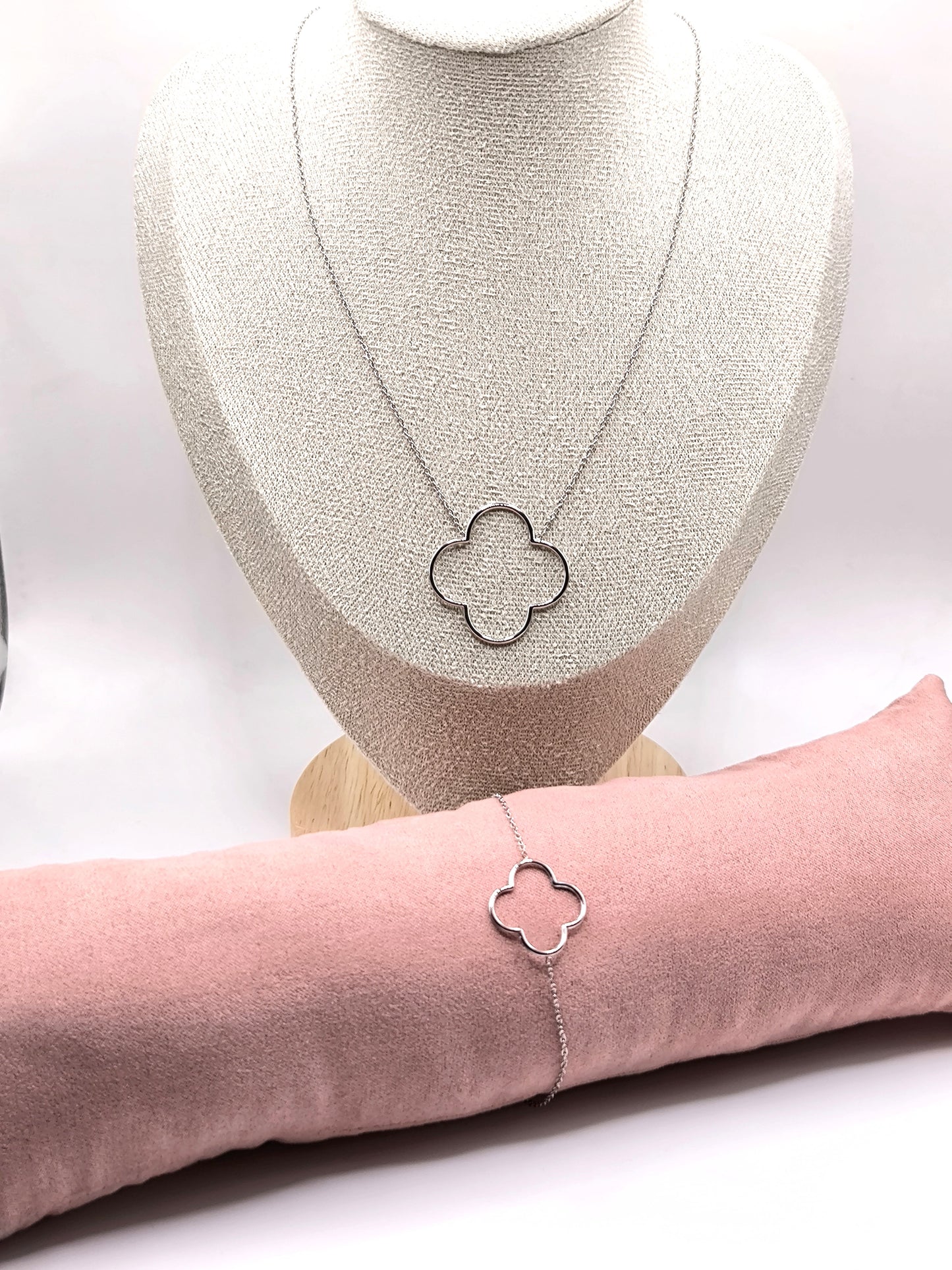 COLLIER CLOVER SILVER